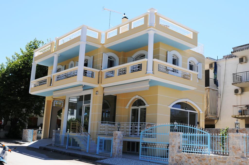 Royal'S Studios Loutra Edipsou  Exterior foto